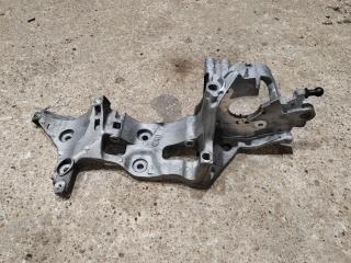 кронштейн генератора Skoda Octavia 3 поколение (A7) 2016, 2.0 л., дизель, 04L903141B