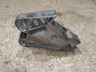 кронштейн двигателя Skoda Octavia 3 поколение (A7) 2016, 2.0 л., дизель, 04L199207