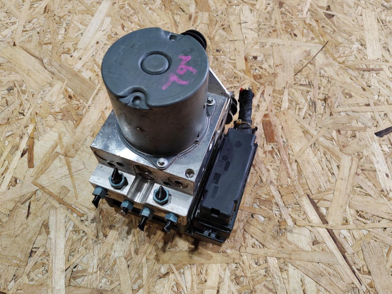 блок ABS Audi A8 D4/4H 2011, 4.2 л., TDi, дизель, 4H0614517C - фото №1