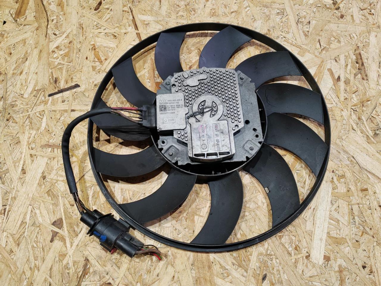 вентилятор радиатора Audi A8 D4/4H 2011, 4.2 л., TDi, дизель, 4H0959455S - фото №1