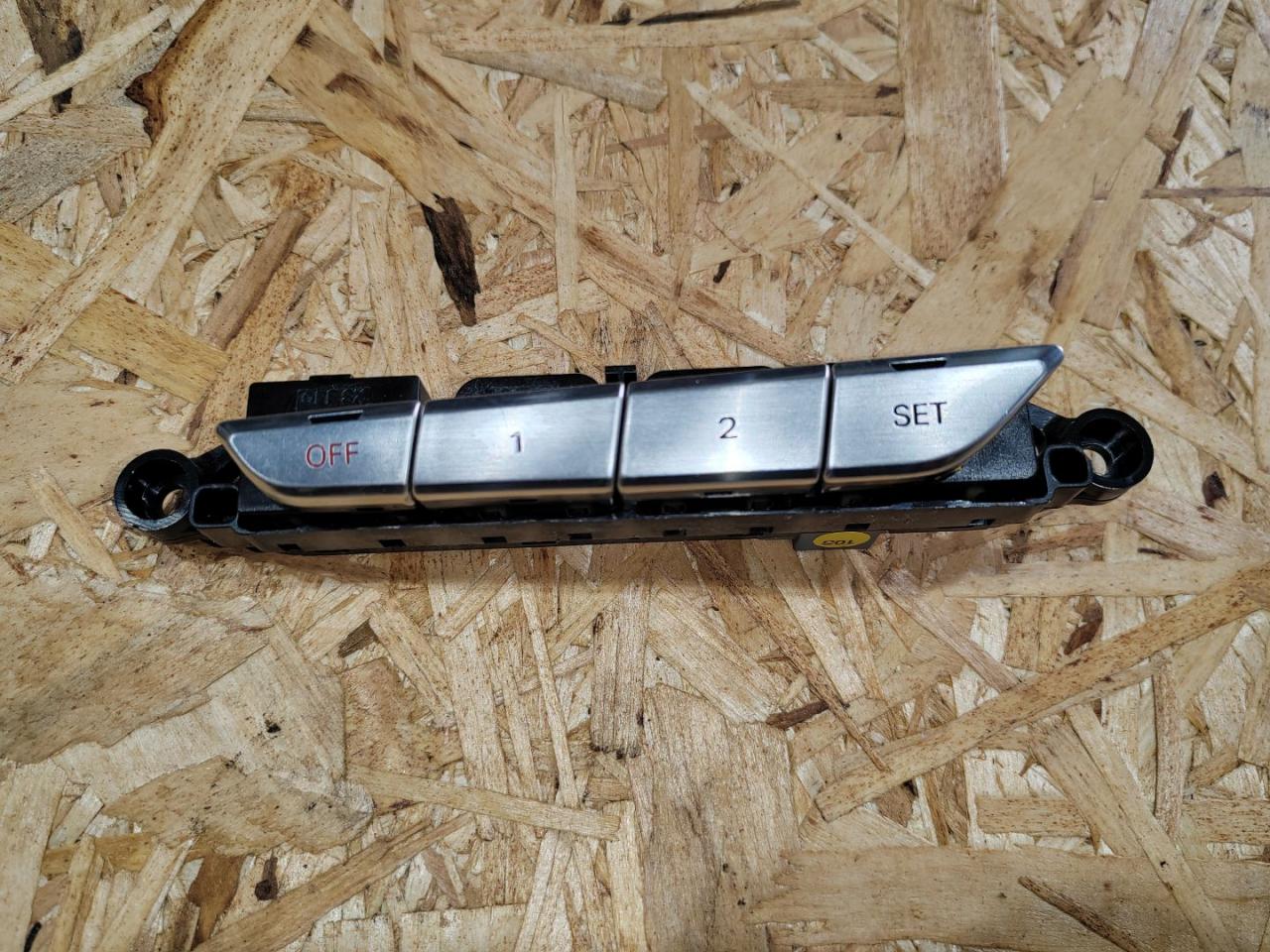 блок управления сиденьем Audi A8 D4/4H 2011, 4.2 л., TDi, дизель, 4H0959769D - фото №1