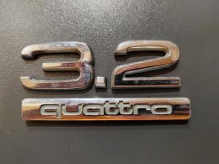 эмблема Audi Q5 8R 2010, 3.2 л., бензин, 8R0853743