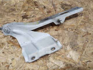 петля капота правая Audi Q5 8R 2010, 3.2 л., бензин, 8R0823302A