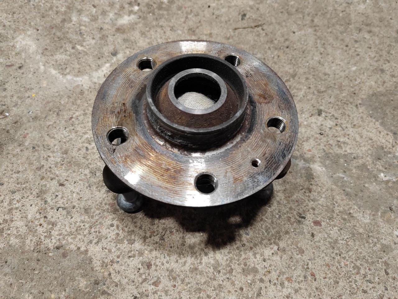 подшипник ступицы Audi Q5 8R 2010, 3.2 л., бензин, 4H0498625E - фото №1