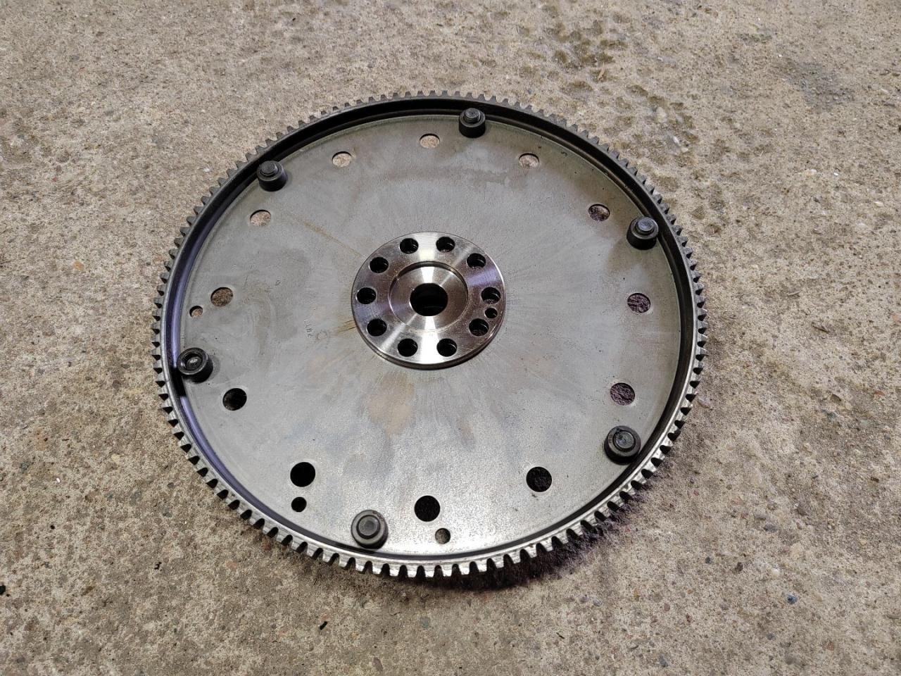 маховик Audi Q5 8R 2012, 3.2 л., бензин, 059105323BJ - фото №1