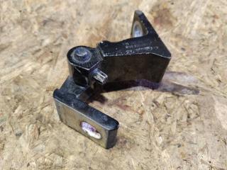 петля двери Audi Q5 8R 2012, 3.2 л., бензин, 8K0831402E