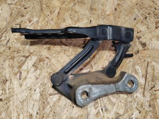 петля капота левая Skoda Superb 2 поколение 2012, 2.0 л., дизель, 3T0823301B