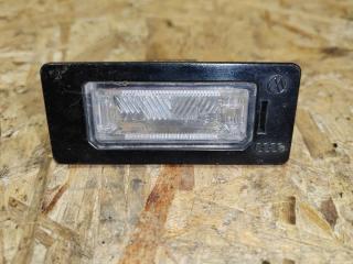 подсветка номера Skoda Superb 2 поколение 2011, 2.0 л., дизель, 8T0943021