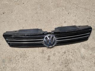 решетка радиатора Volkswagen Jetta 6 поколение 2011, 1.4 л., бензин, 5C6853651A