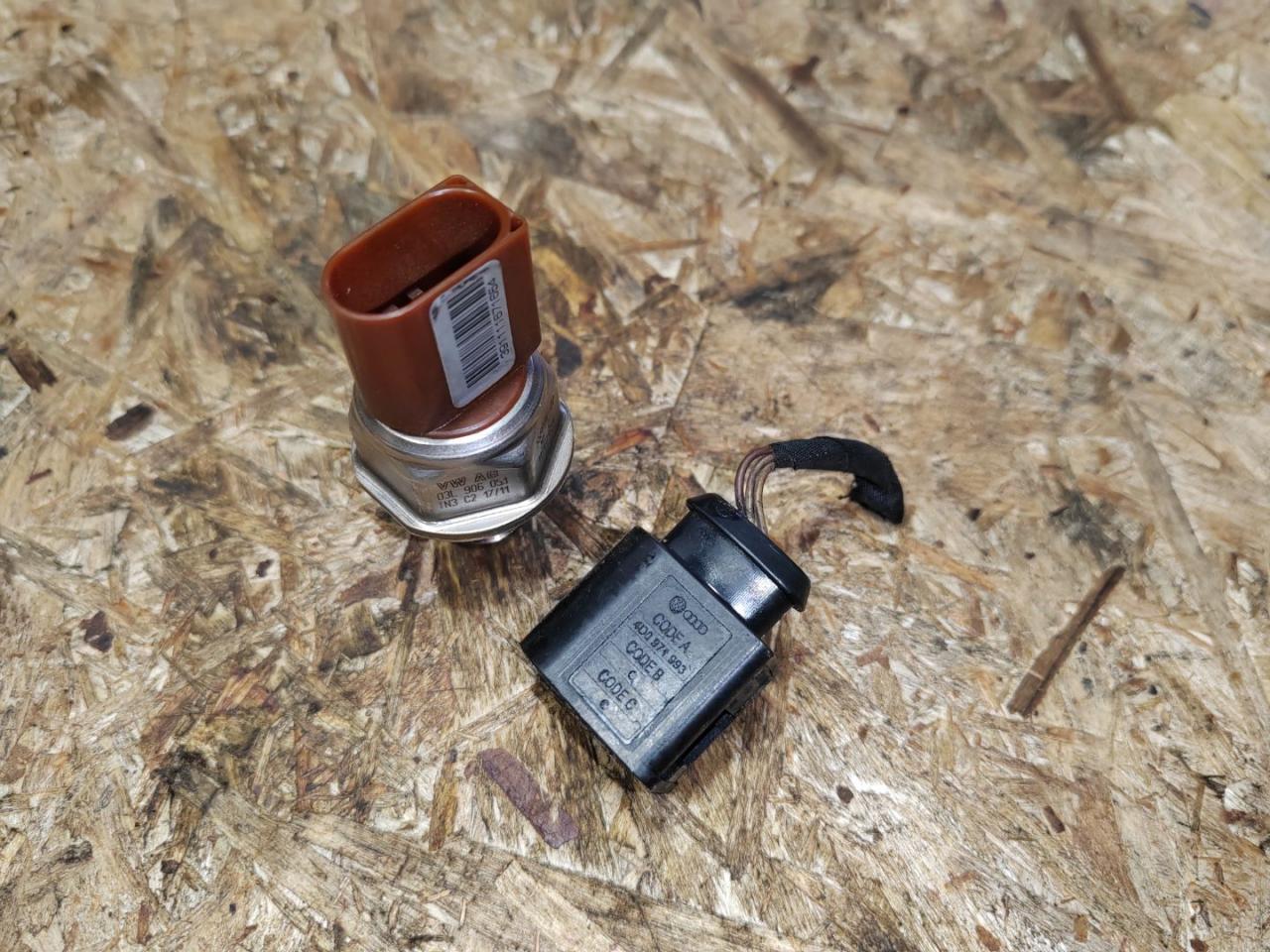 Клапан ТНВД Volkswagen Passat B7 2011, 2.0 л., дизель, 03L906051 - фото №1