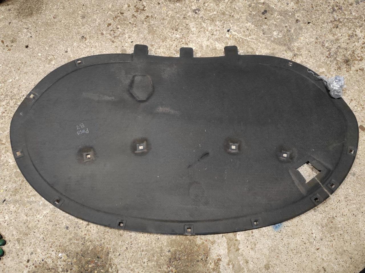 шумоизоляция капота Volkswagen Passat B7 2011, 2.0 л., дизель, 3AA863831A - фото №1