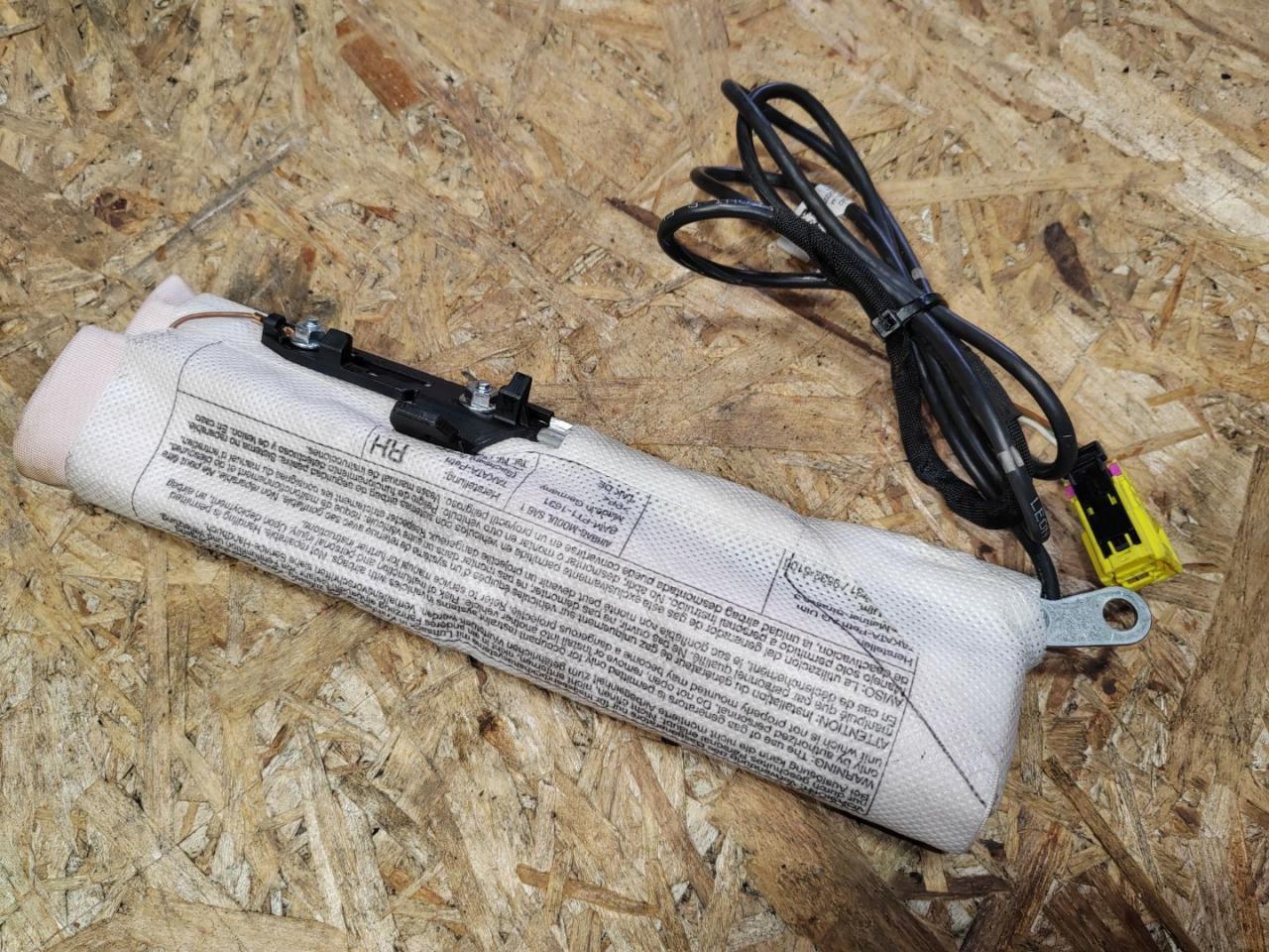 подушка безопасности сиденья Volkswagen Passat B7 2011, 2.0 л., дизель, 3AA880242 - фото №1