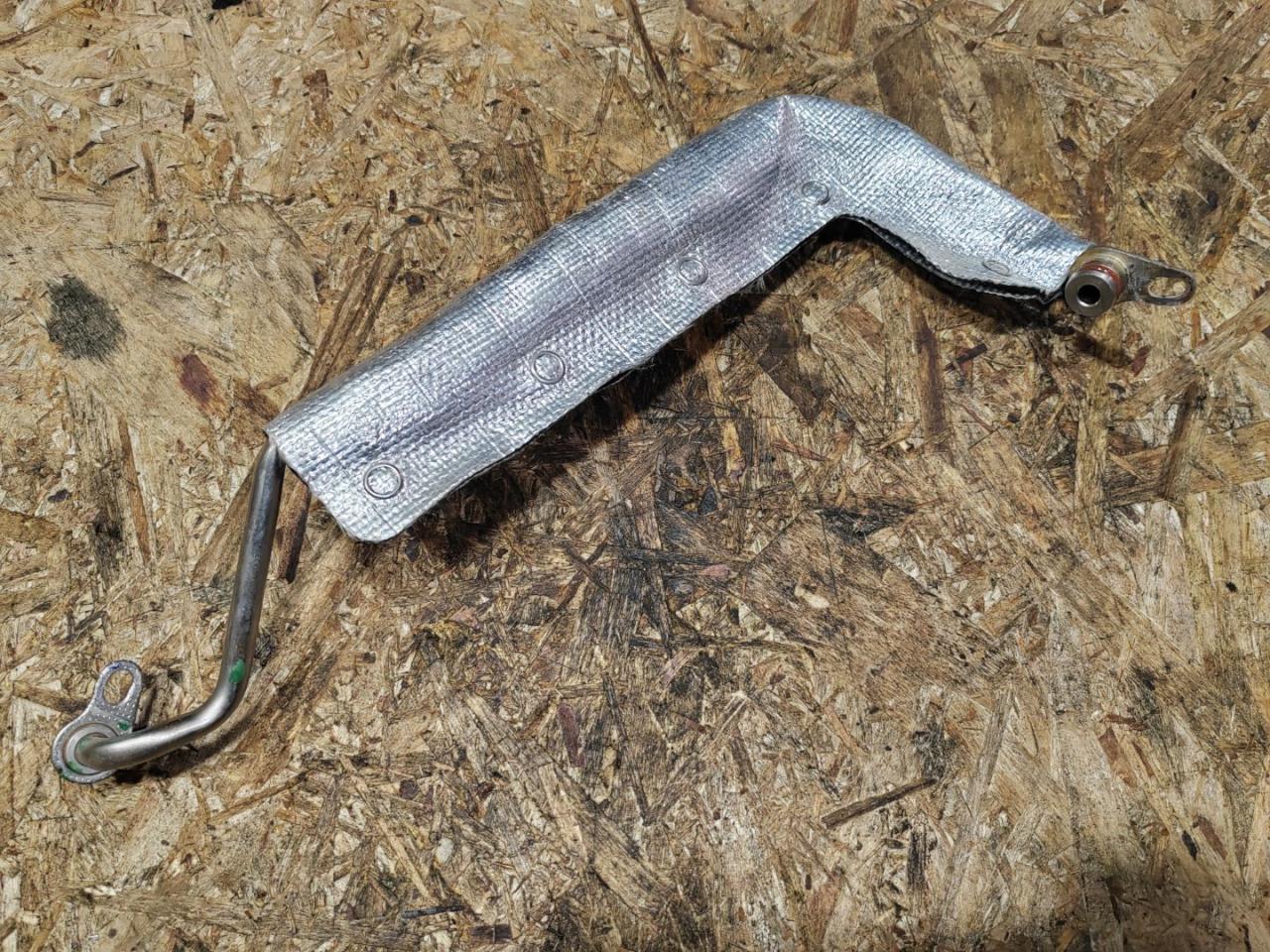 масляная трубка турбины Volkswagen Tiguan 2 поколение 2019, 2.0 л., бензин, 06K145778AH - фото №1