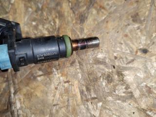 форсунка Volkswagen Passat (USA) 1 поколение 2013, 2.5 л., бензин, 07K906031C