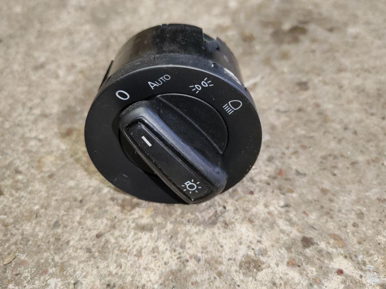 переключатель света Volkswagen Tiguan 2 поколение 2019, 2.0 л., бензин, 5G0941431BJ - фото №1