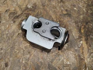 расширительный клапан кондиционера Volkswagen Amarok 1 поколение 2H 2014, 2.0 л., дизель, 7L0820679D