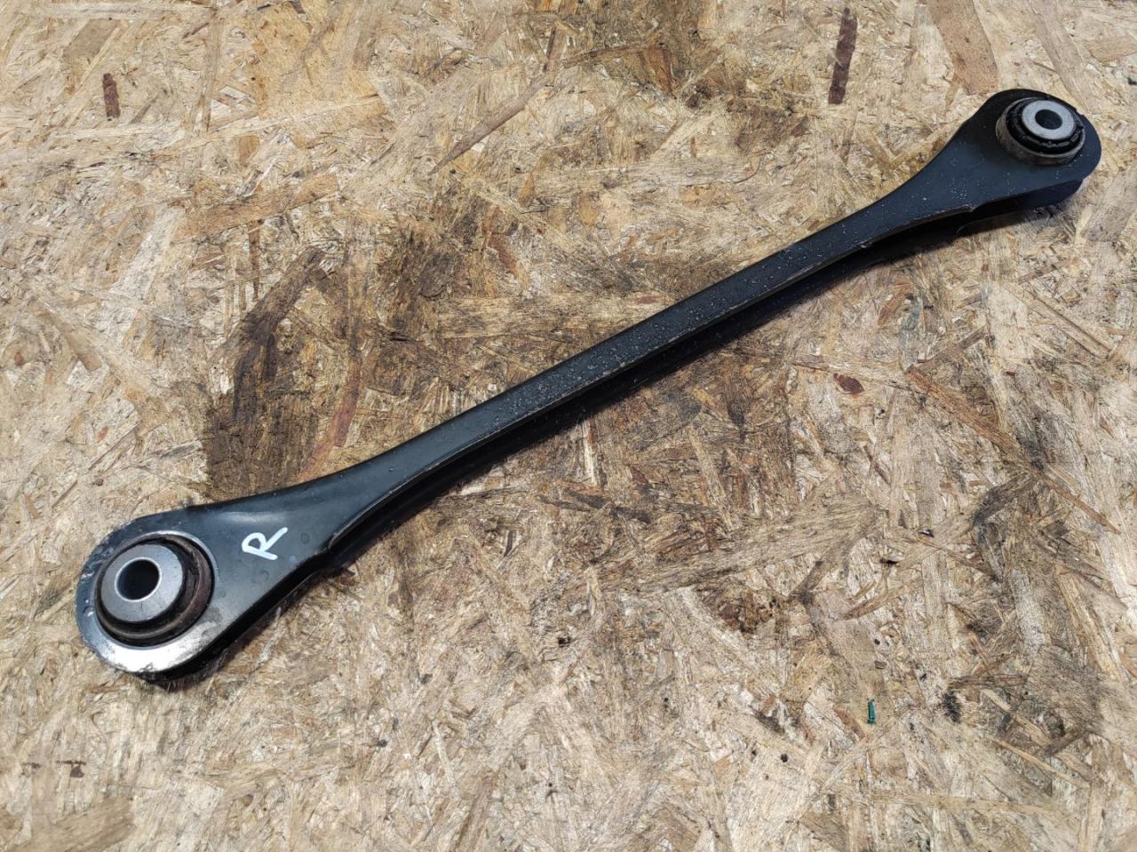 рычаг задний правый Volkswagen Touareg 2 поколение 2012, 3.0 л., дизель, 7P0501530 - фото №1