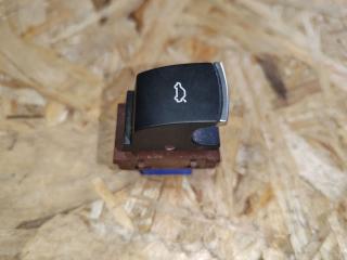 кнопка открытия багажника Volkswagen Passat (USA) 1 поколение 2013, 2.5 л., бензин, 561959831A