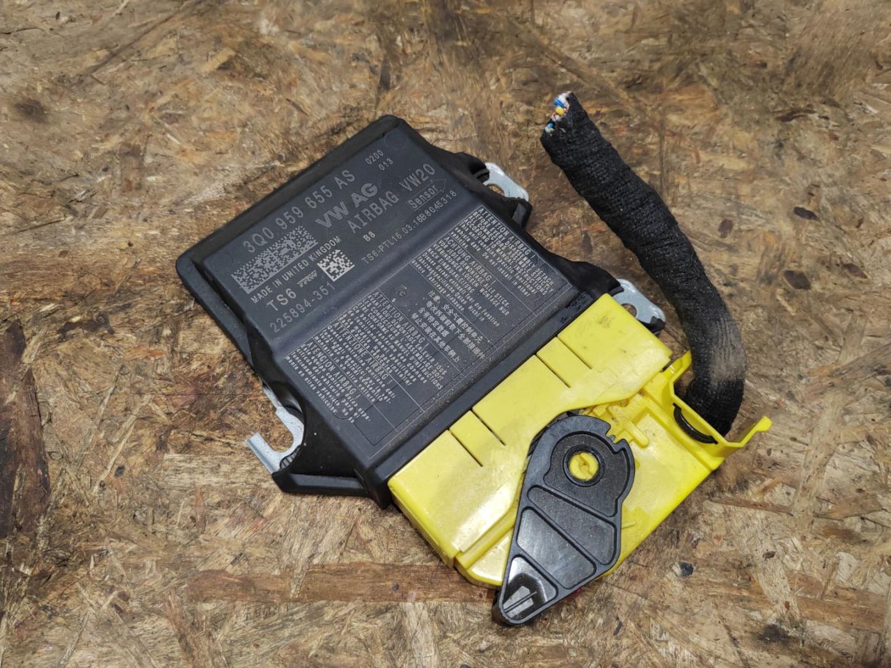 блок AirBag Skoda Octavia 3 поколение (A7) 2016, 1.4 л., бензин, 3Q0959655AS - фото №1