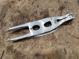 рычаг задний правый Audi A4 B9 2016, 1.4 л., бензин, 8W0505311E