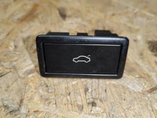 кнопка открытия багажника Skoda Superb 3 поколение 2019, 2.0 л., бензин, 3C0959831A