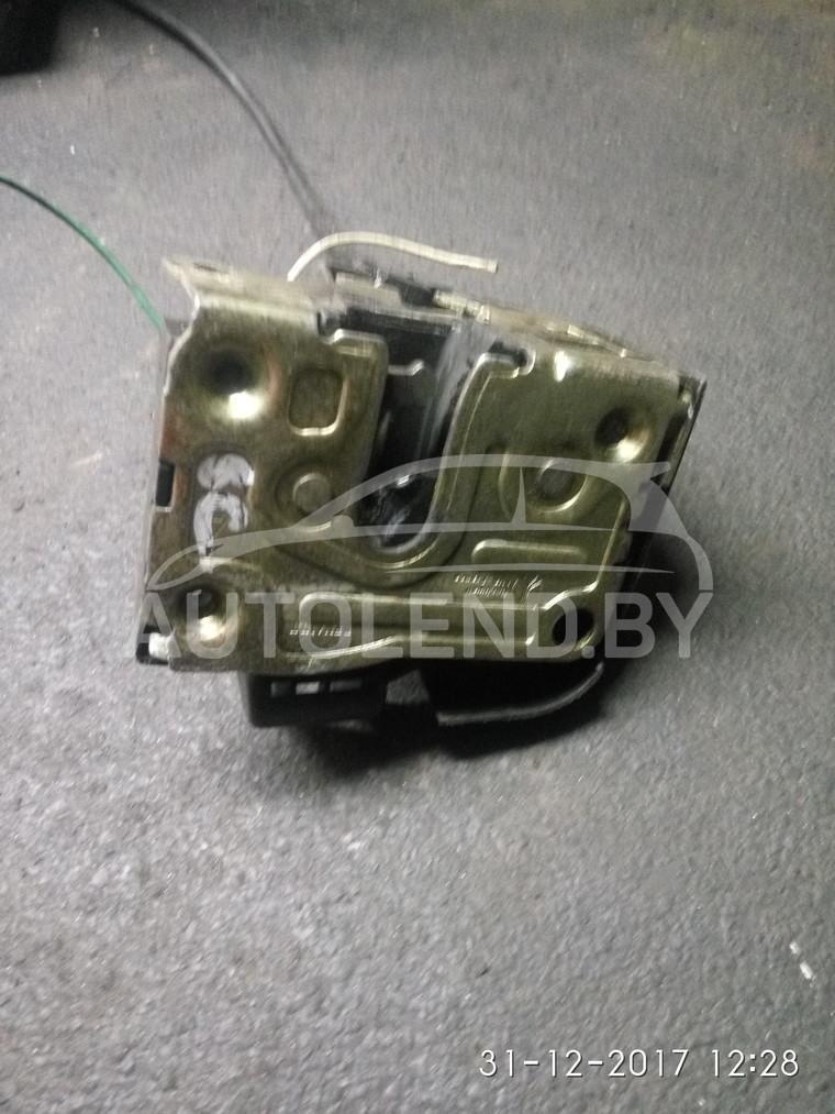 замок двери задней правой Renault Scenic 1 поколение [рестайлинг] 2000, 2.0 л., бензин, МКПП, минивэн