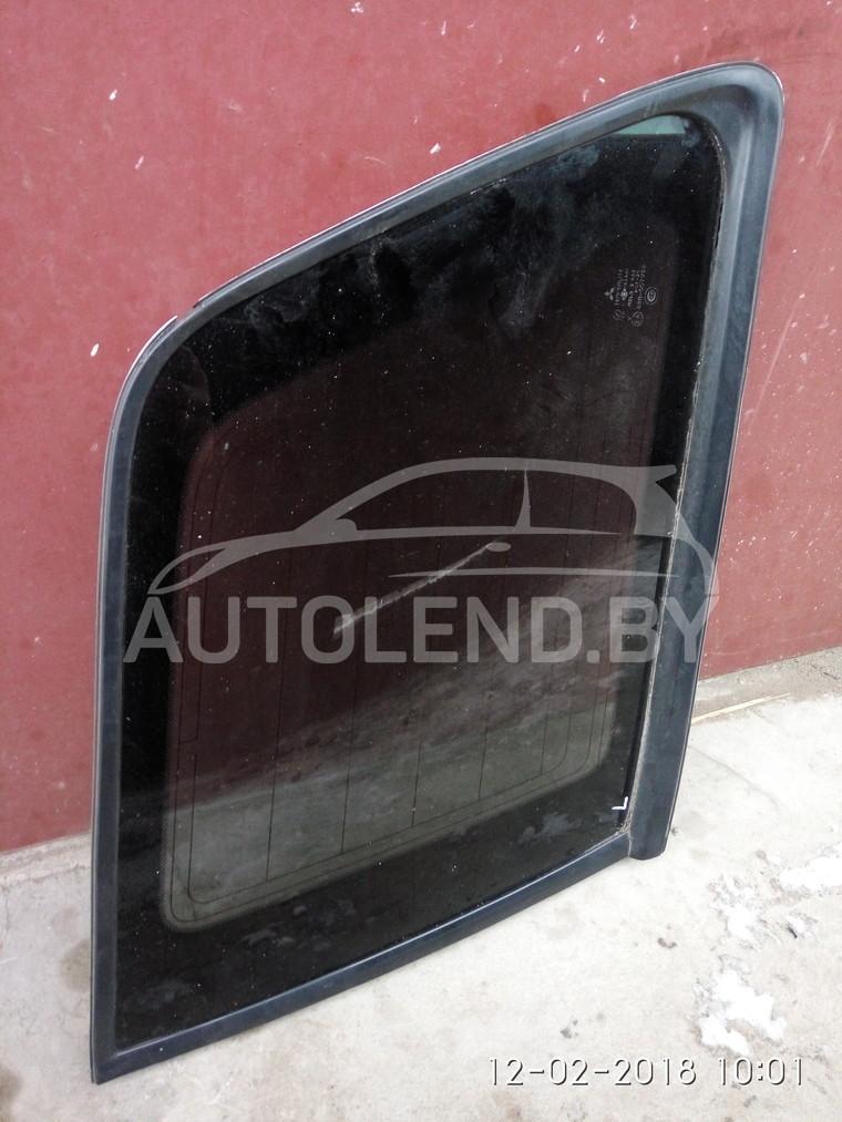стекло кузовное боковое левое Mitsubishi Outlander 1 поколение 2003, 2.0 л., бензин, МКПП, минивэн - фото №1