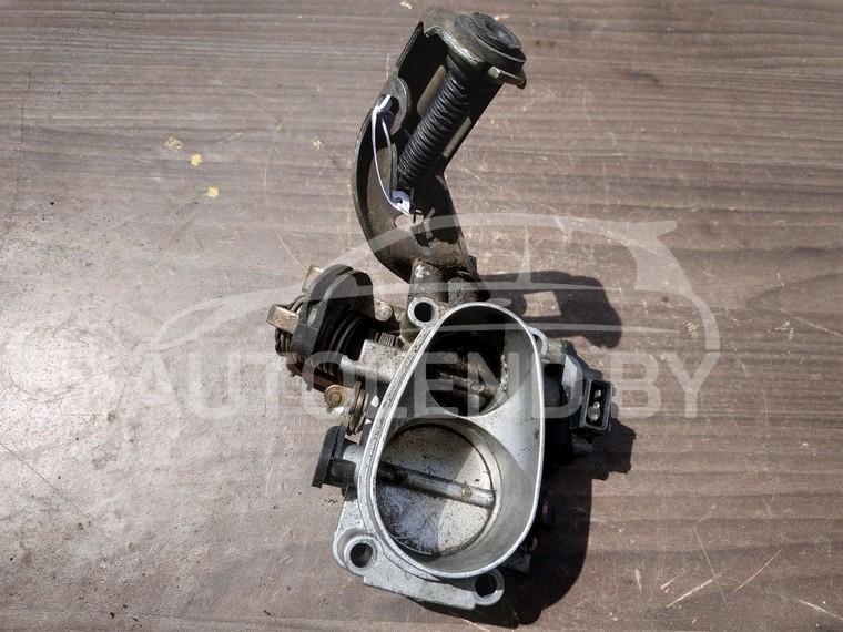 заслонка дроссельная Renault Laguna 1 поколение 1994, 2.0 л., бензин, МКПП, хетчбэк 5 дв. - фото №1