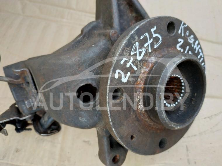 ступица передняя левая Citroen Xantia 1 поколение 1996, 2.1 л., дизель, МКПП, хетчбэк 5 дв. - фото №1