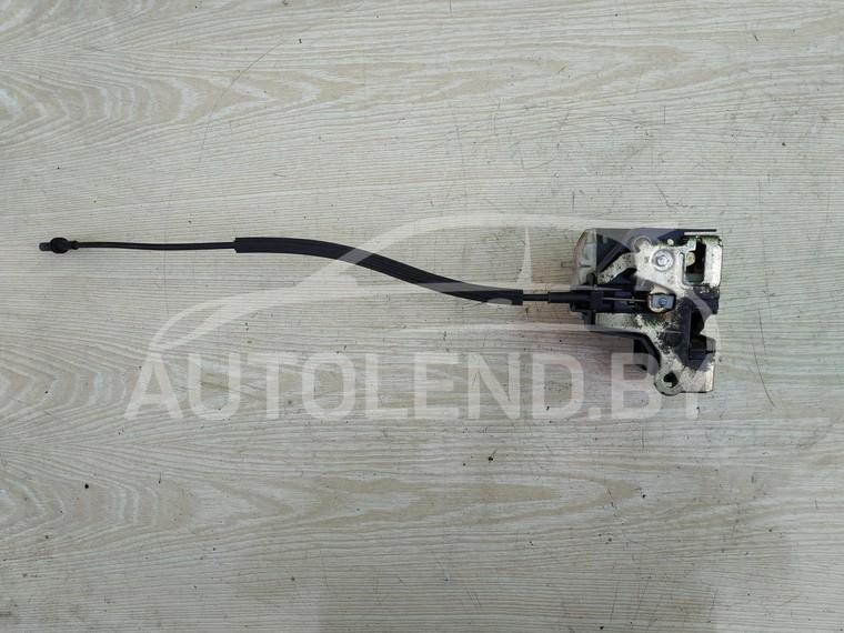 замок двери передней правой Renault Clio 2 поколение 2002, 1.2 л., бензин, МКПП, хетчбэк 5 дв. - фото №1