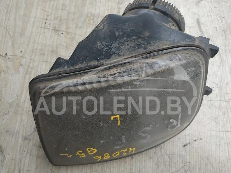 фара противотуманная левая Renault Safrane 1 поколение 1995, 2.2 л., бензин, МКПП, седан, 7700808302 - фото №1