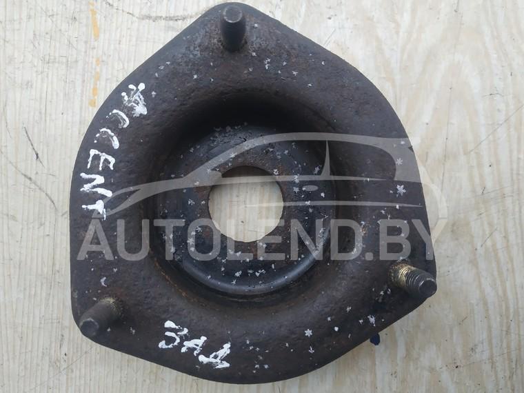 опора амортизатора верхняя (чашка) Hyundai Accent 1 поколение (X3) 1996, 1.5 л., бензин, МКПП, хетчбэк 5 дв.