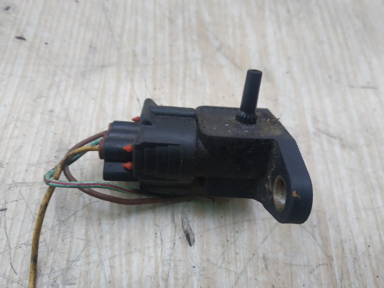 клапан вакуумного управления Toyota Carina E 1 поколение T190 1996, 2.0 л., дизель, МКПП, хетчбэк 5 дв. - фото №1