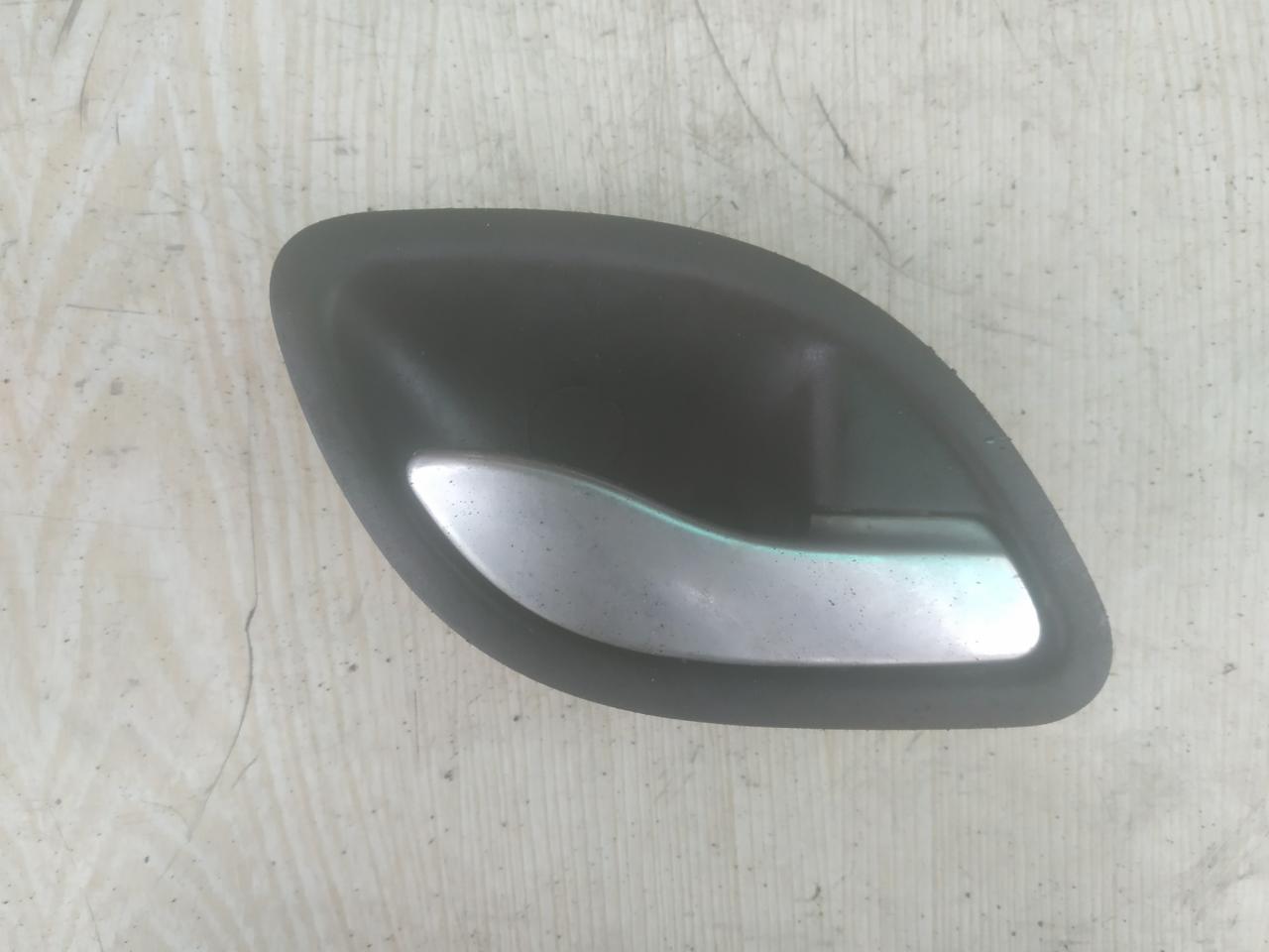 ручка внутренняя передняя правая Renault Laguna 2 поколение 2003, 1.8 л., бензин, МКПП, хетчбэк 5 дв. - фото №1