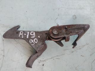 замок капота Renault 19 1 поколение 1990, 1.7 л., бензин, МКПП, хетчбэк 5 дв.