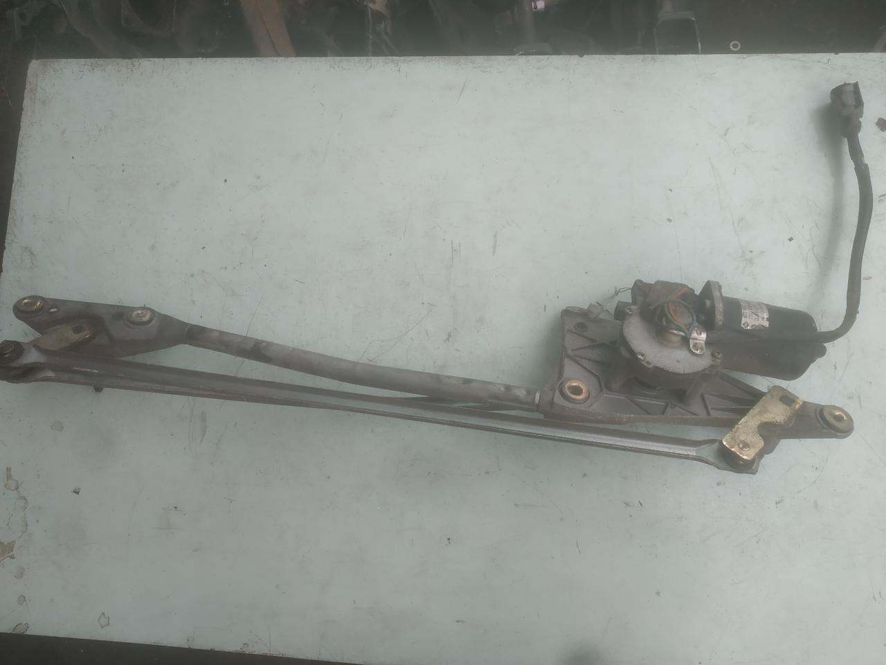 механизм стеклоочистителя (трапеция дворников) Renault Safrane 1 поколение 1994, 2.2 л., бензин, МКПП, хетчбэк 5 дв., 7701035503 - фото №1