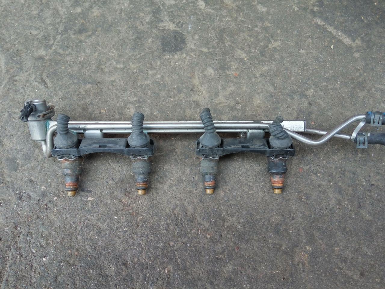 форсунка Volkswagen Golf 3 поколение 1998, 1.8 л., бензин, МКПП, хетчбэк 5 дв., 0280150464 - фото №1