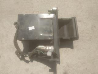 пепельница Hyundai Sonata EF 2000, 2.0 л., бензин, МКПП, седан, 84550-3800