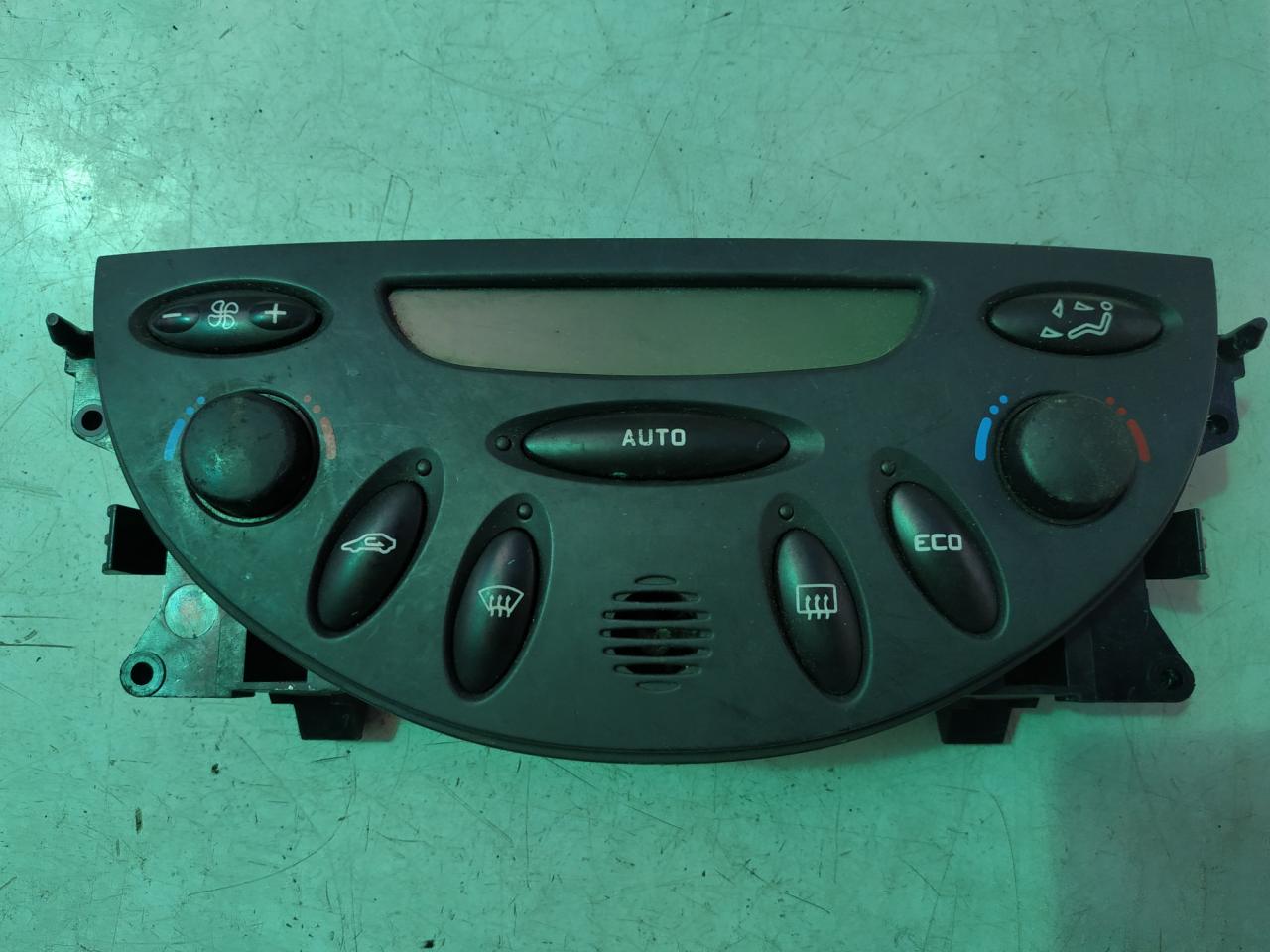 блок управления печки / климат-контроля Citroen C5 1 поколение 2003, 2.0 л., дизель, МКПП, хетчбэк 5 дв. - фото №1