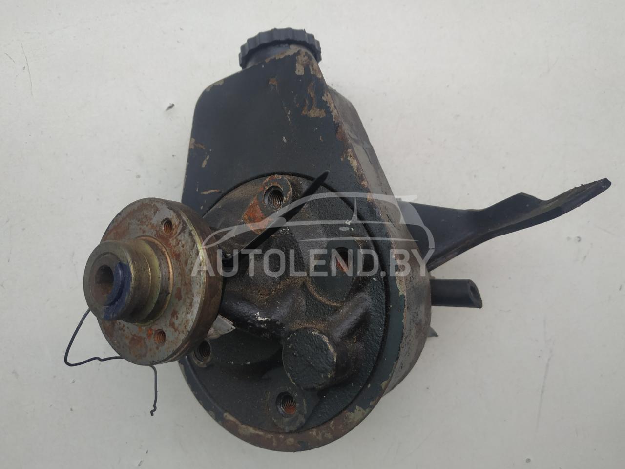 насос гидроусилителя руля Renault Scenic 1 поколение 1997, 1.6 л., бензин, МКПП, минивэн - фото №1