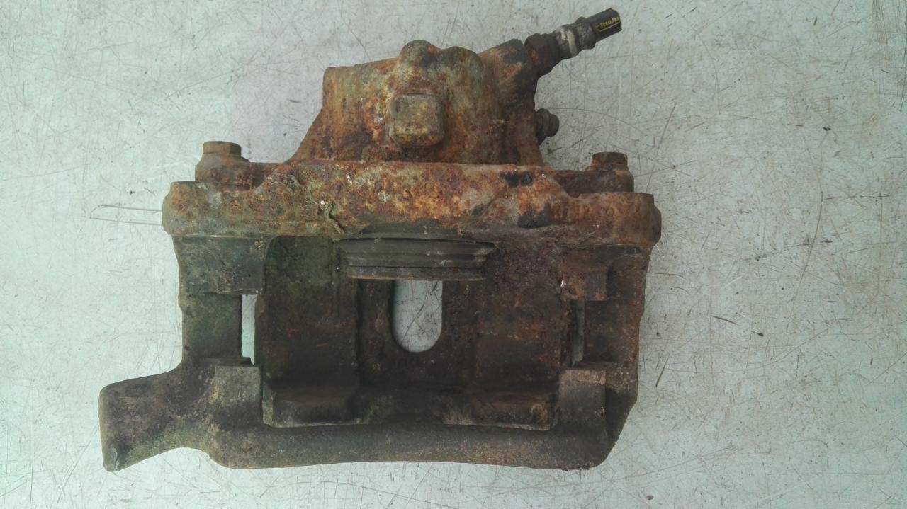 суппорт передний правый Renault Laguna 1 поколение 1996, 2.0 л., бензин, МКПП, хетчбэк 5 дв. - фото №1