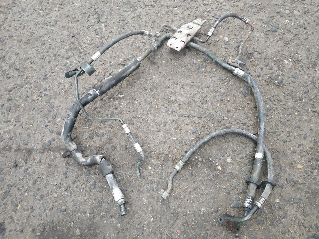 трубка кондиционера Renault Safrane 1 поколение 1996, 2.5 л., дизель, МКПП, хетчбэк 5 дв. - фото №1