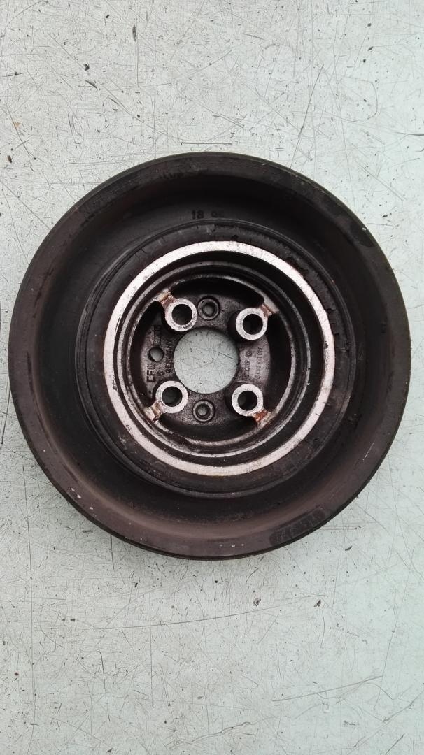 шкив коленвала Volkswagen Golf 3 поколение 1994, 1.9 л., дизель, МКПП, хетчбэк 5 дв., 028105243R - фото №1