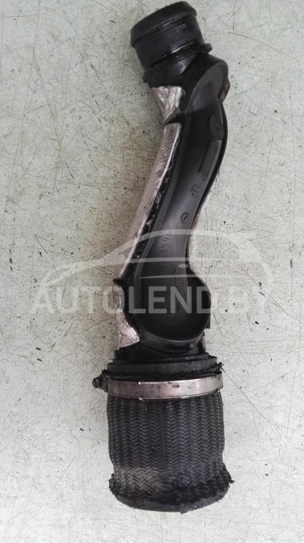 патрубок (трубопровод, шланг) Peugeot 307 1 поколение 2003, 2.0 л., дизель, МКПП, хетчбэк 5 дв., 9640599680A - фото №1