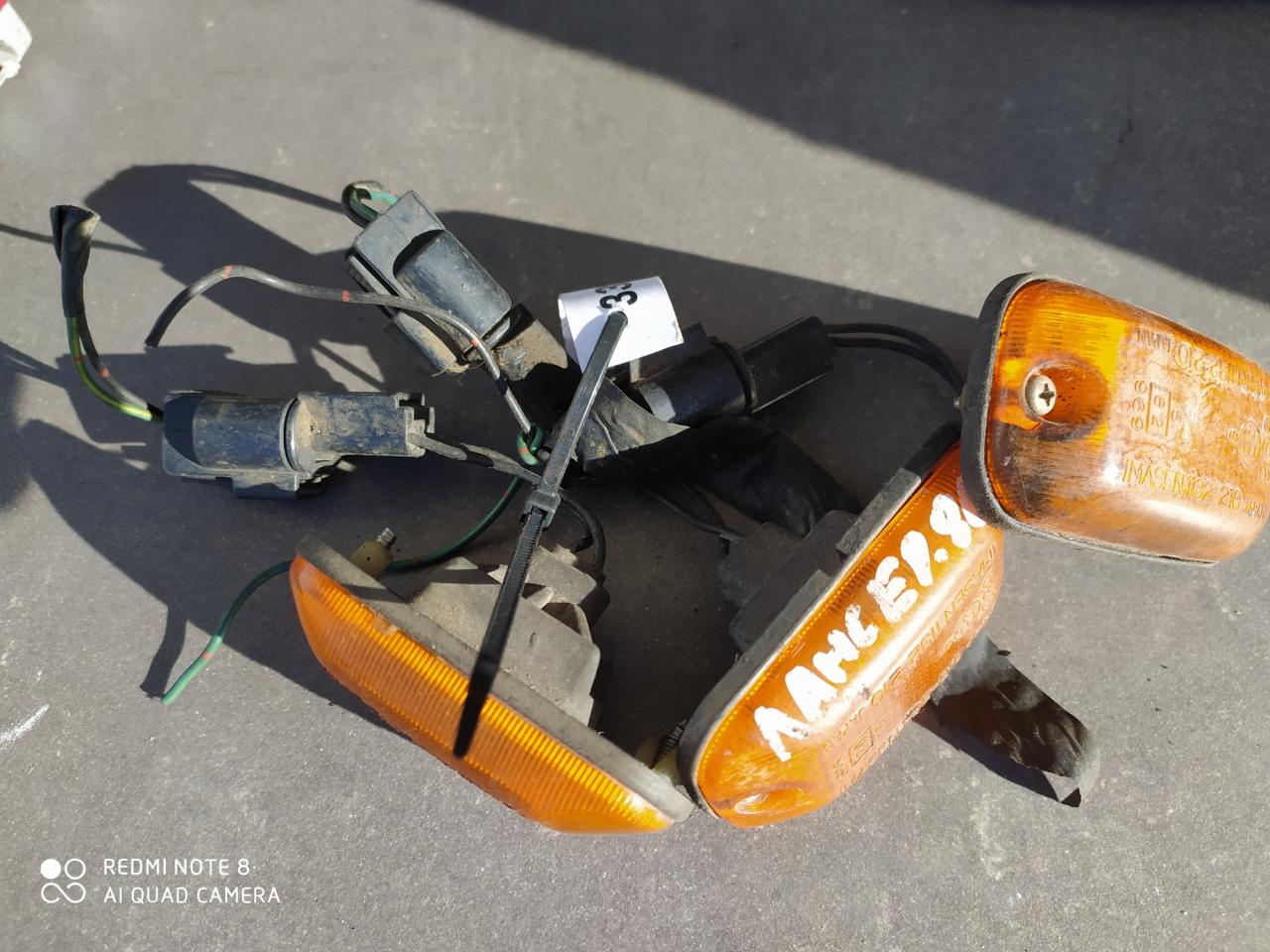 повторитель поворота на крыле Mitsubishi Lancer 2 поколение 1986, 1.5 л., бензин, МКПП, седан, 1132210 - фото №1