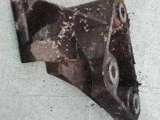 кронштейн (крепление) Nissan Primera P12 2003, 2.2 л., дизель, МКПП, хетчбэк 5 дв.