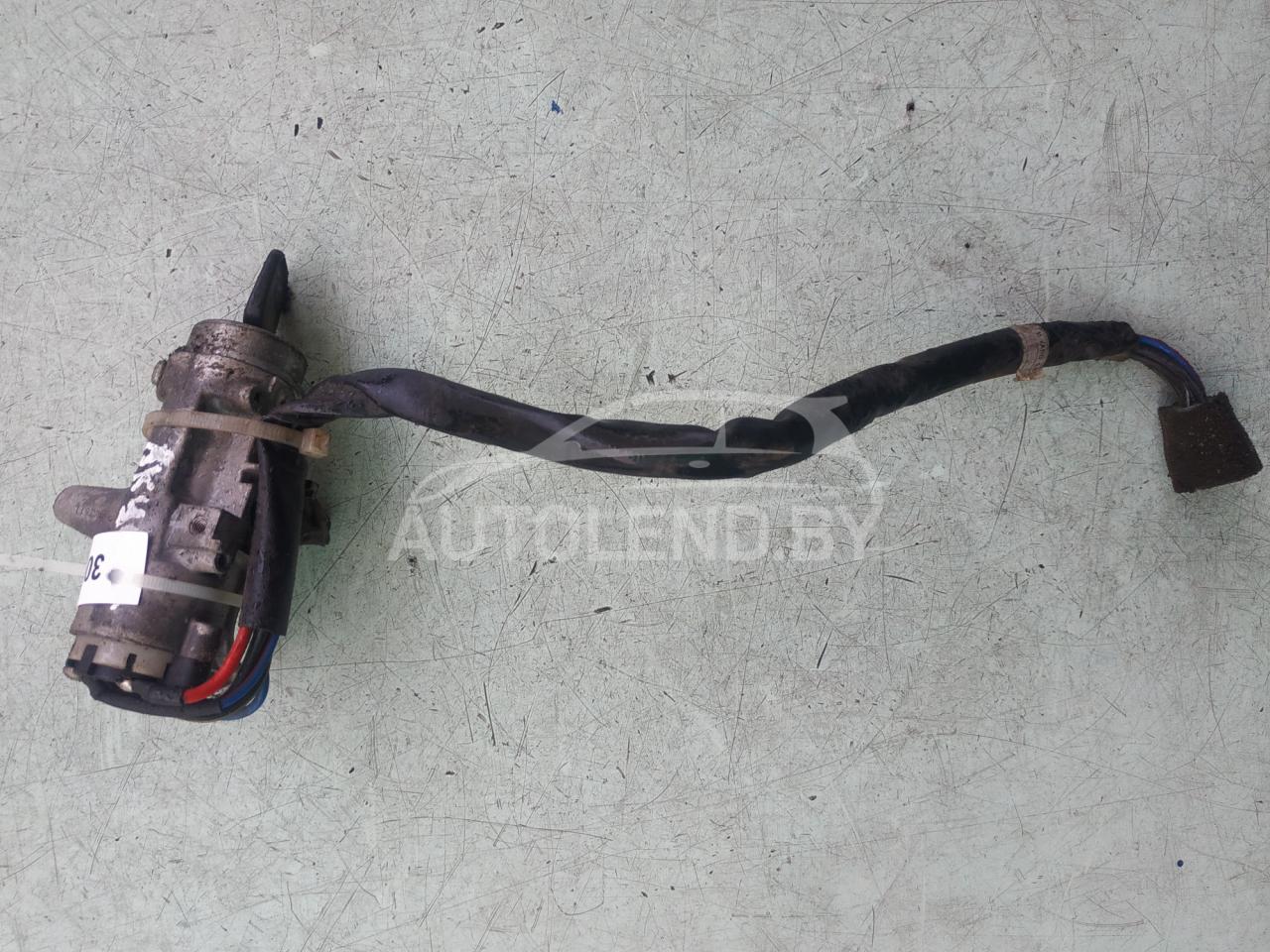замок зажигания Hyundai Accent 1 поколение (X3) 1996, 1.5 л., бензин, МКПП, хетчбэк 5 дв. - фото №1