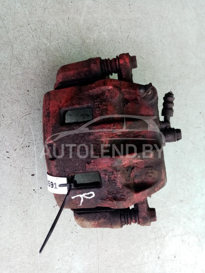 суппорт передний правый Hyundai Santa Fe 1 поколение (SM) 2003, 2.4 л., бензин, МКПП, минивэн - фото №1