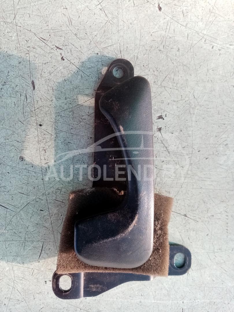 ручка внутренняя передняя левая Hyundai Galloper 2 поколение 1998, 2.5 л., дизель, МКПП, минивэн - фото №1