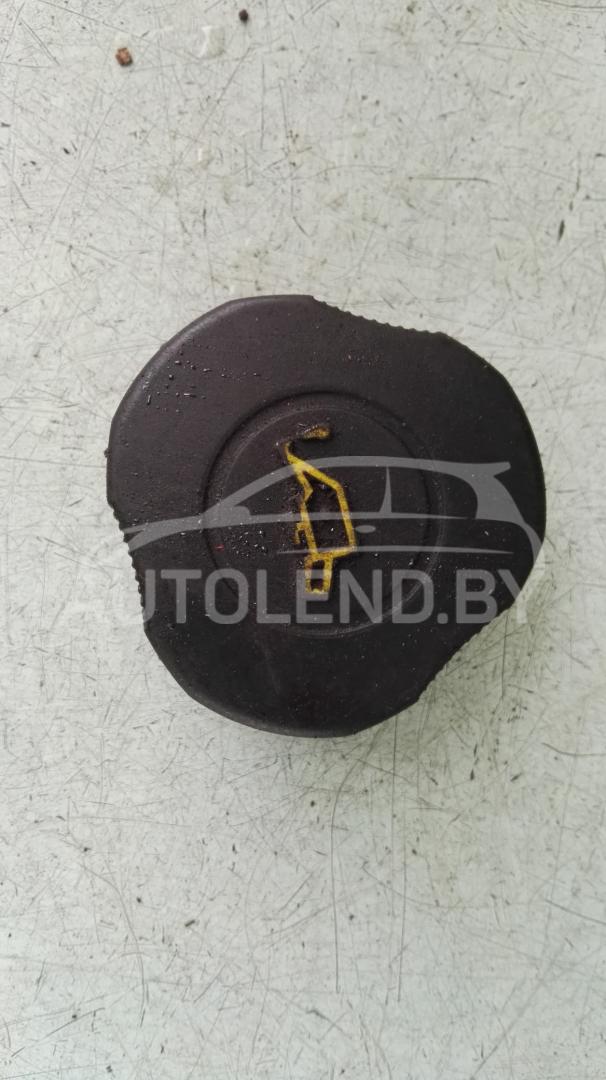 пробка маслозаливная Peugeot 206 1 поколение 1999, 1.4 л., бензин, МКПП, хетчбэк 5 дв. - фото №1